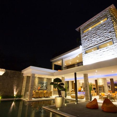 Puri Ratu Jimbaran Villa ภายนอก รูปภาพ