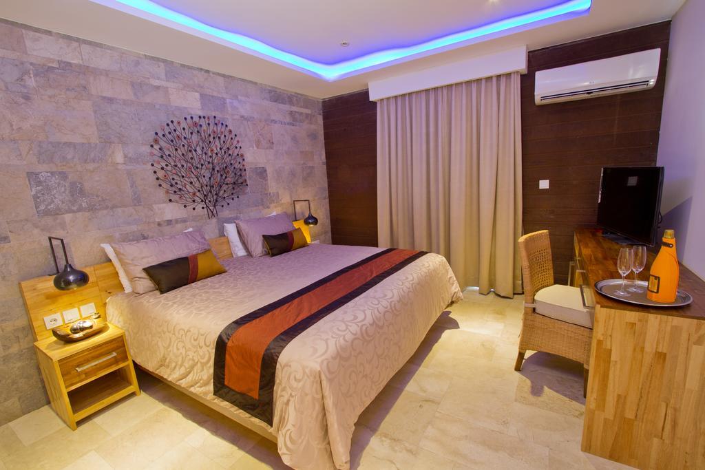 Puri Ratu Jimbaran Villa ภายนอก รูปภาพ
