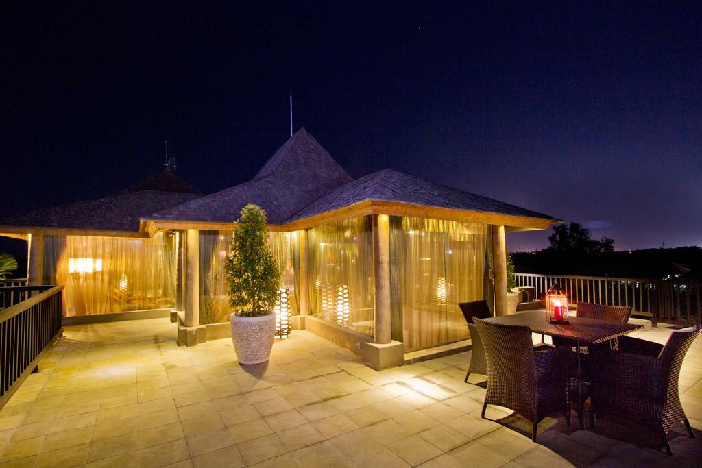 Puri Ratu Jimbaran Villa ภายนอก รูปภาพ