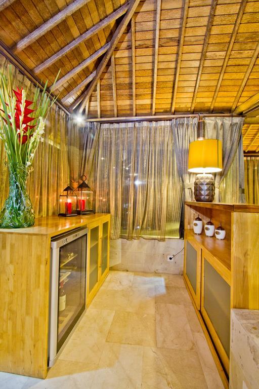 Puri Ratu Jimbaran Villa ภายนอก รูปภาพ