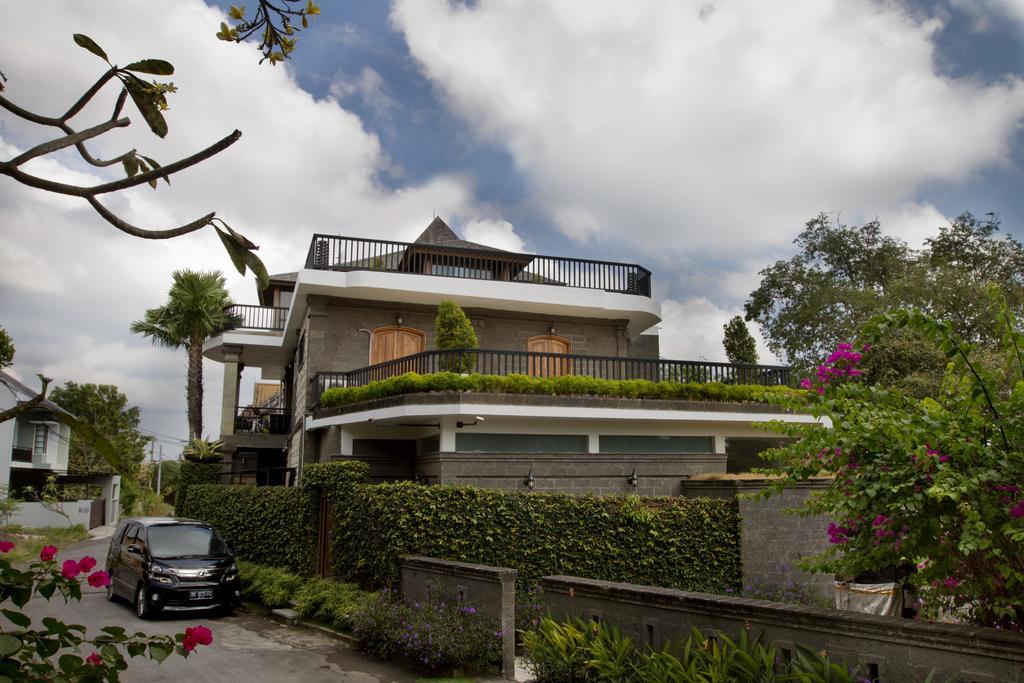 Puri Ratu Jimbaran Villa ภายนอก รูปภาพ