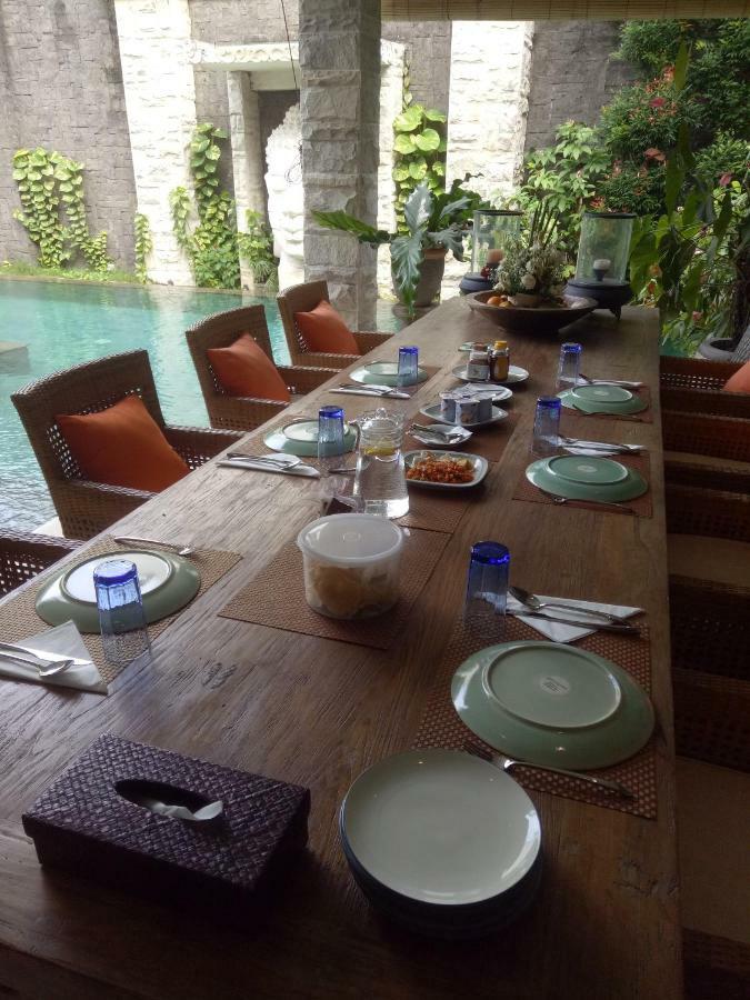 Puri Ratu Jimbaran Villa ภายนอก รูปภาพ
